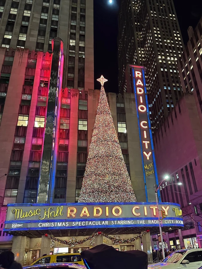rockefeller-tree-(1).webp rockefeller-tree-(1).webp